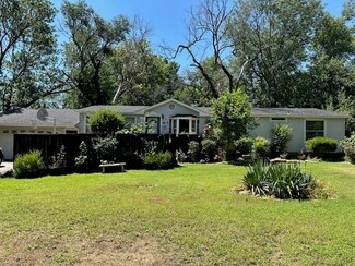 917 E Myrtle St, Independence, KS 67301