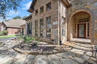14 Mystic Pines Ct, Spring, TX 77382
