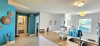 1330 Derbyshire Ct Unit 203, Naples, FL 34116