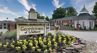 2217 Glouchester Dr Unit 17-B, Cleveland, OH 44124