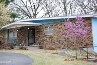 516 Grandview Dr, Joplin, MO 64804