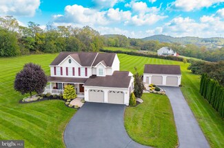 4921 Pennsylvania 419, Womelsdorf, PA 19567