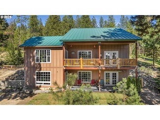 970 N Badger St, Sumpter, OR 97877