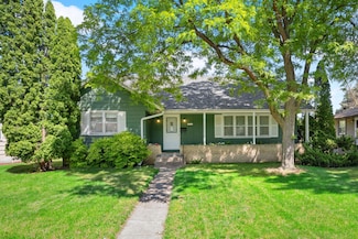 516 5th Ave NE, Osseo, MN 55369
