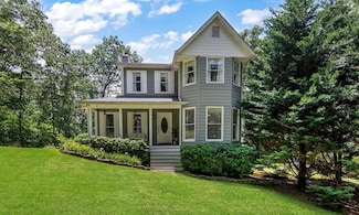 563 Westwoods Dr, Ellijay, GA 30540