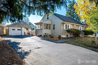 280 Vassar St, Somerset, NJ 08873