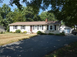 2280 Pine Burr Rd, Kernersville, NC 27284