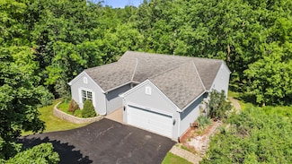 W140N8098 Lilly Rd, Menomonee Falls, WI 53051