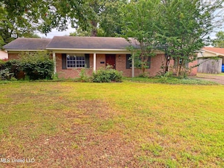 1007 Corrine Dr, Greenwood, MS 38930