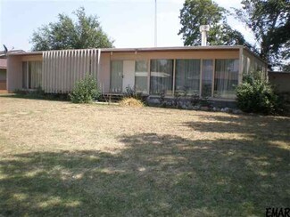 515 E Ash St, Pond Creek, OK 73766