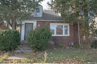 9321 Grandmont Ave, Detroit, MI 48228