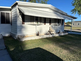 1 Harbor Cove Ct, Daytona Beach, FL 32119