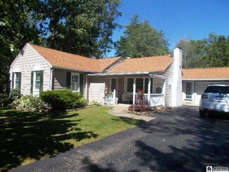 10302 Lake Rd, van Buren Bay, NY 14048