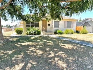 615 Cypress St, Bakersfield, CA 93304