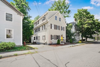 42 Park St, Taunton, MA 02780