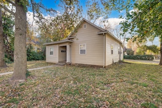 739 S Douglas Ave, Springfield, MO 65806