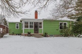 952 N 2nd St, Kalamazoo, MI 49009