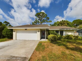 256 Poinciana St, Sebastian, FL 32958