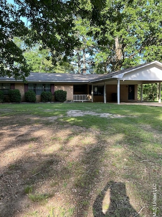 2200 Mars Hill Rd, Carthage, MS 39051