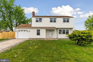10 Spring Hill Dr, Clementon, NJ 08021
