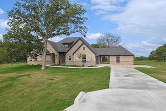 2084 Glenhollow Dr, Weatherford, TX 76088