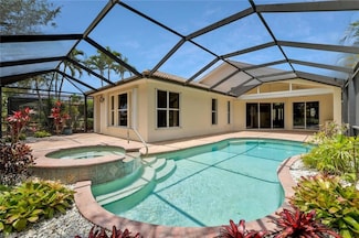 4923 Cerromar Dr, Naples, FL 34112