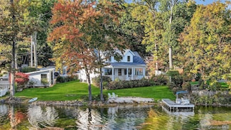 33 Brook Ave, Hopewell Junction, NY 12533