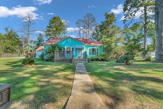 734 Mary St, Monticello, MS 39654