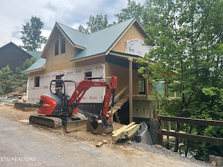 775 Chickasaw Gap Way, Pigeon Forge, TN 37863