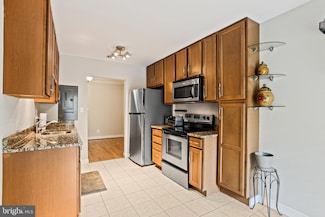 300 Hilltop Ln Unit 300K, Annapolis, MD 21403