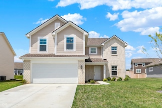 1612 N Regatta Dr, Spring Lake, IN 46140