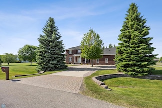 215 51st Ave E, West Fargo, ND 58078