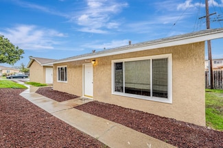 1036 W 160th St Unit 2, Gardena, CA 90247