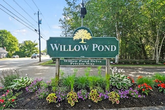 1 Willow Pond Dr, Rockland, MA 02370