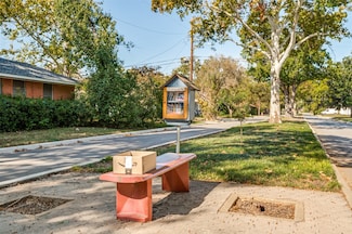 2952 Lavita Ln, Dallas, TX 75234