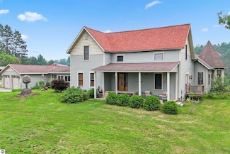 16186 N 200th Ave, Le Roy, MI 49655