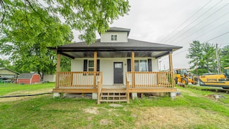 1873 Crocker St, Chesterton, IN 46304