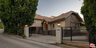 1478 Sunset Plaza Dr, Los Angeles, CA 90069