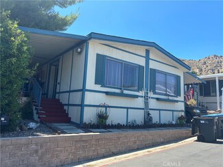 27722 Moonridge Ln Unit 27, Castaic, CA 91384