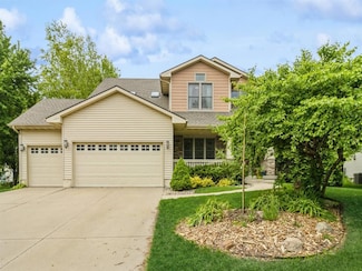 14091 Willow Dr, Clive, IA 50325