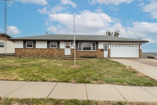 263 Saint Ann Ave, Dickeyville, WI 53808