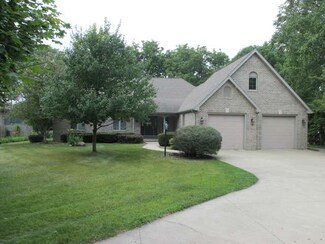 1758 Bittersweet Dr, Saint Anne, IL 60964
