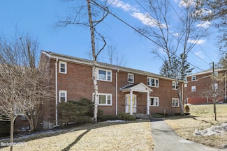 2 Morgan Manor Unit Bldg 2 - Unit 3, Lenox, MA 01240