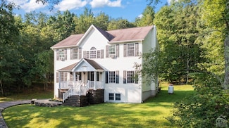 7 Birch Hill Rd, Craryville, NY 12521