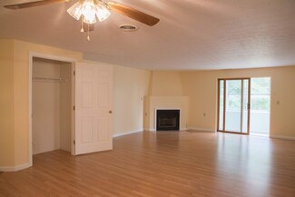 491 Mammoth Rd Unit 43, Londonderry, NH 03053