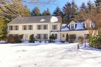 22 Draper Rd, Dover, MA 02030