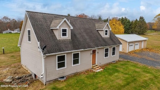 78 Whispering Pines Rd, Stillwater, PA 17878