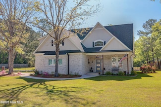 237 Pine Village Dr, Rocky Point, NC 28457