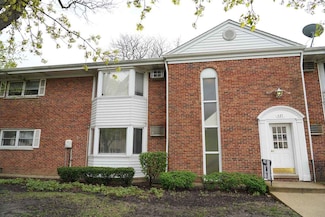 527 W Eastman St Unit 1A, Arlington Heights, IL 60005