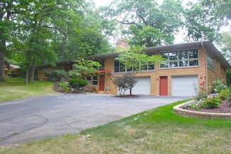 21W228 Shelley Dr, Itasca, IL 60143